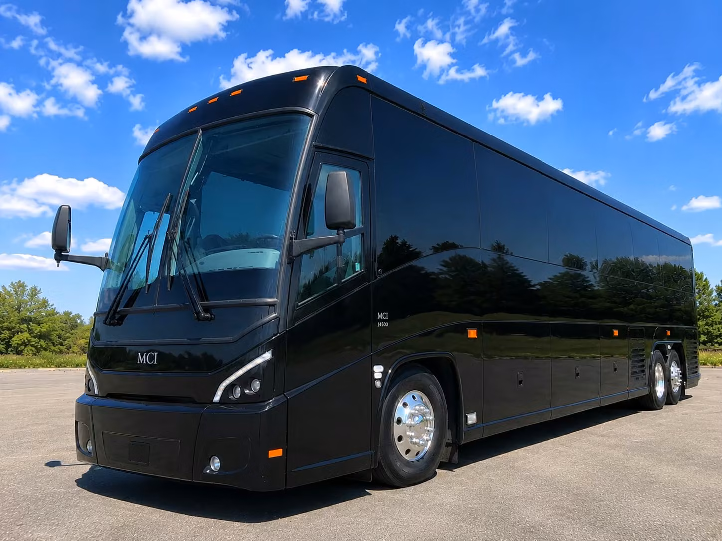 one easy way to book corporate and convention shuttle buses in hollywood
